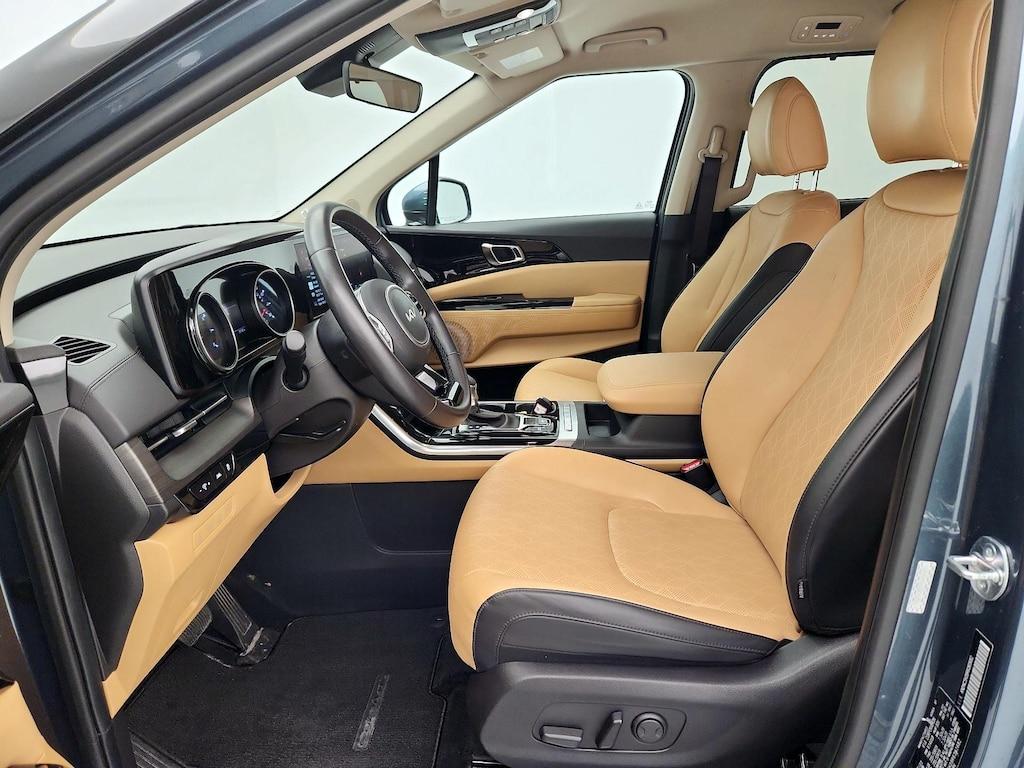 used 2024 Kia Carnival car, priced at $38,998