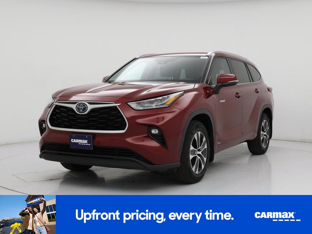used 2020 Toyota Highlander Hybrid car, priced at $35,998
