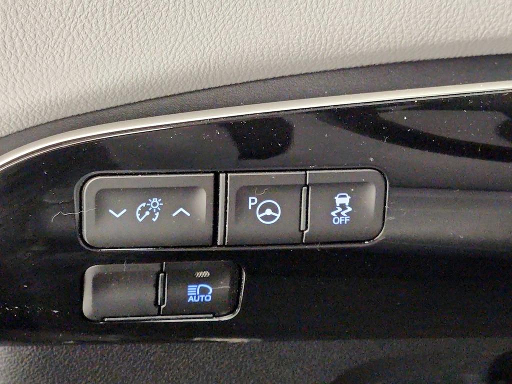used 2020 Toyota Prius car, priced at $22,998