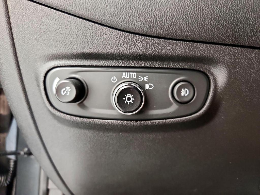 used 2021 Chevrolet Equinox car, priced at $22,998