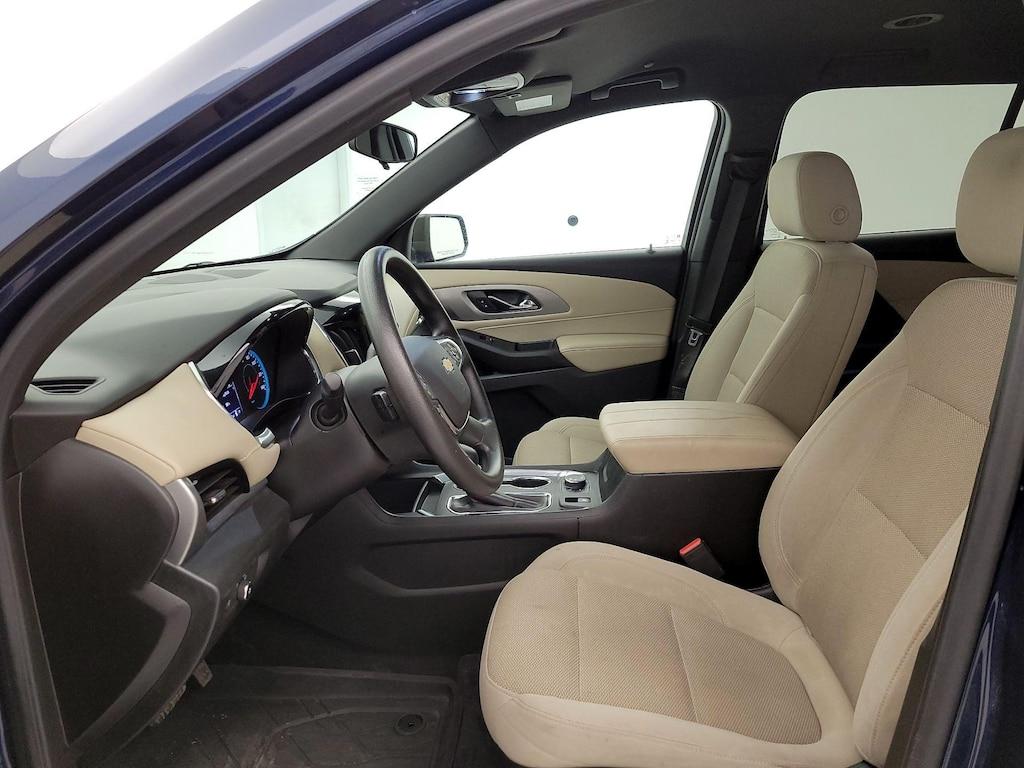 used 2022 Chevrolet Traverse car, priced at $27,998