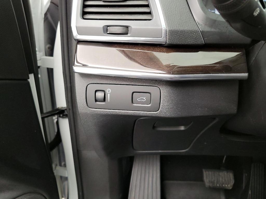 used 2019 Volvo XC90 car, priced at $27,998