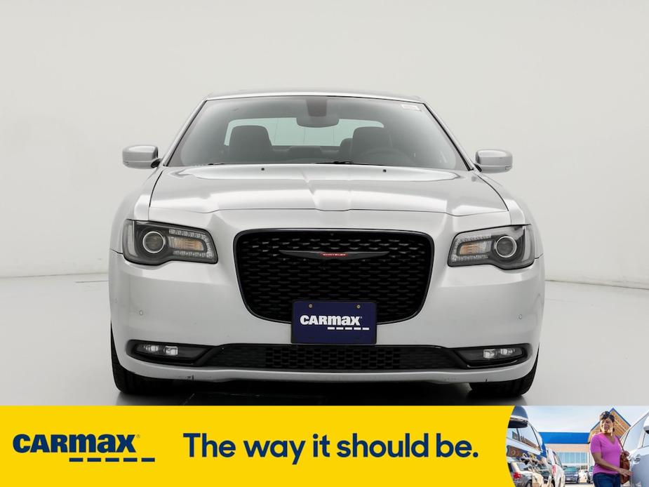 used 2023 Chrysler 300 car, priced at $30,998