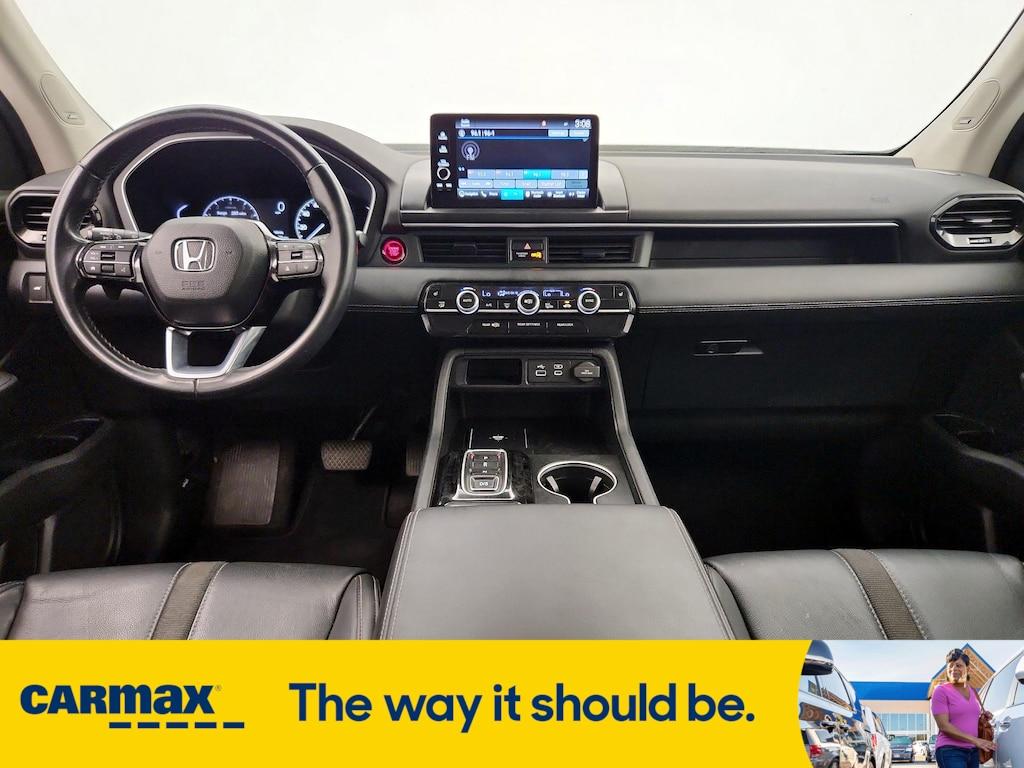 used 2024 Honda Pilot car, priced at $43,998