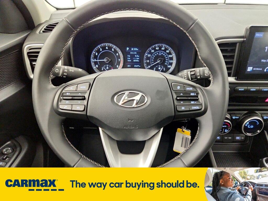 used 2022 Hyundai Venue car, priced at $19,998