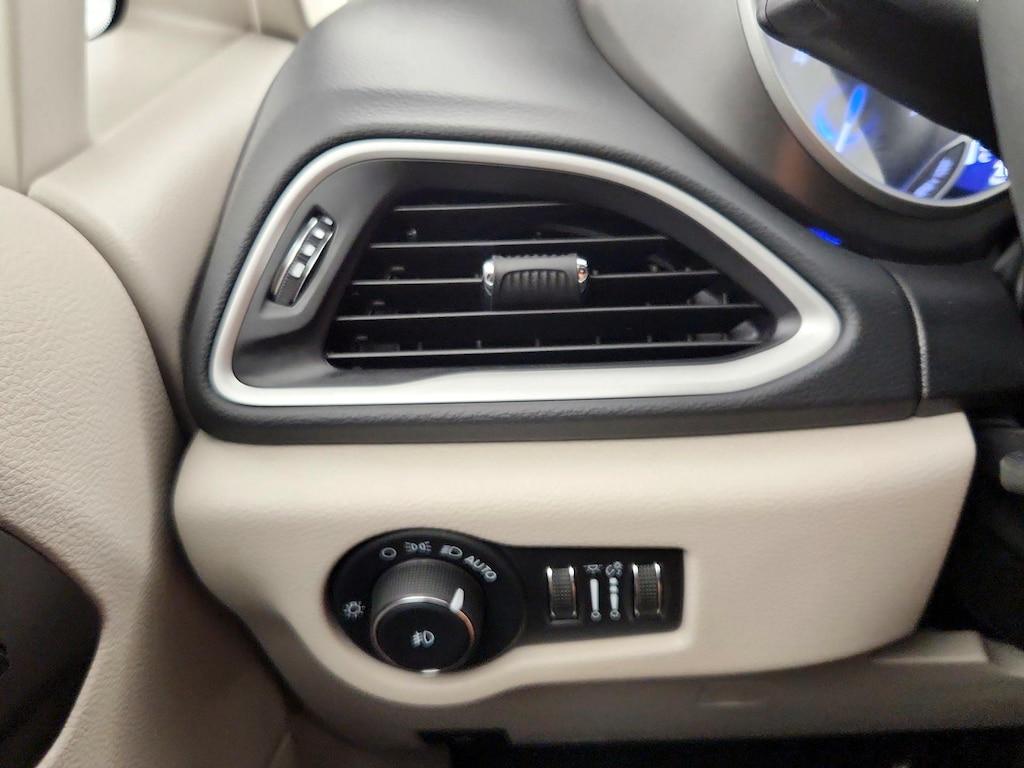used 2023 Chrysler Pacifica car, priced at $26,998