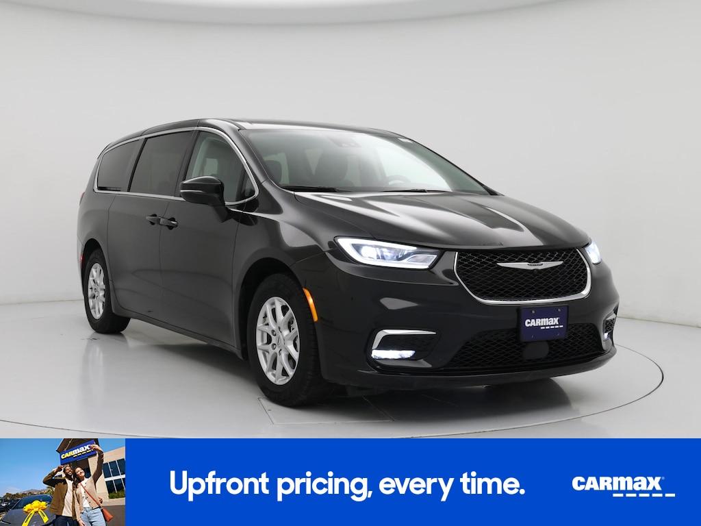 used 2023 Chrysler Pacifica car, priced at $26,998
