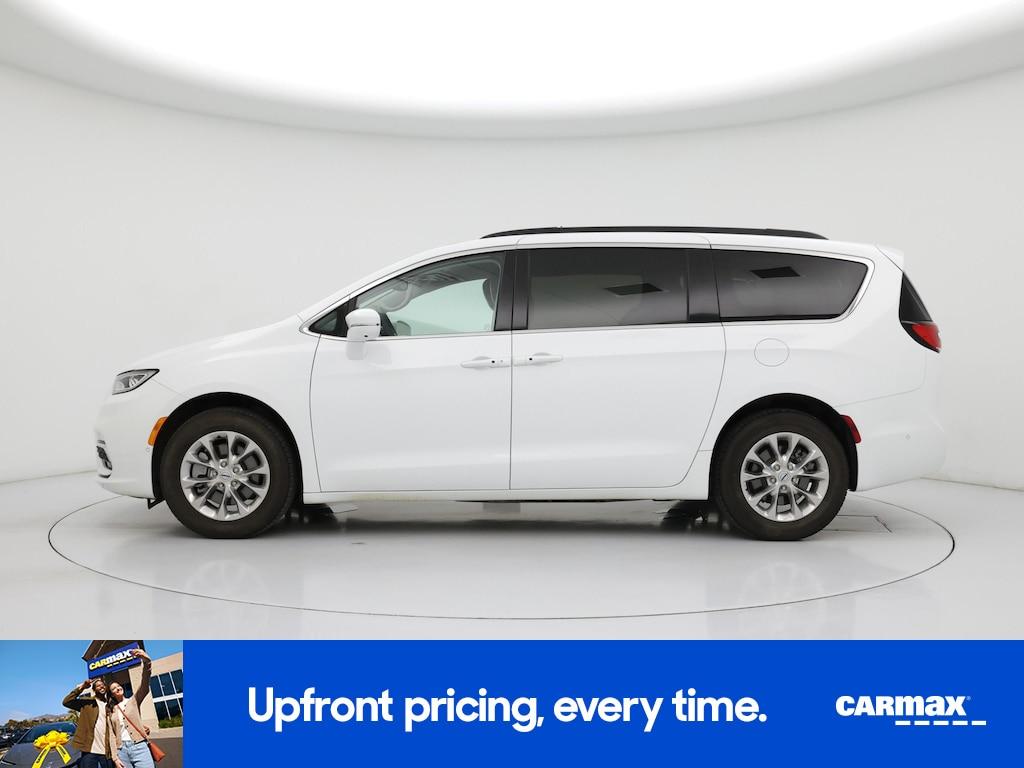 used 2022 Chrysler Pacifica car, priced at $37,998