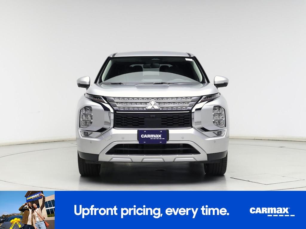 used 2024 Mitsubishi Outlander car, priced at $27,998