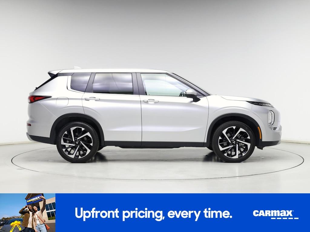 used 2024 Mitsubishi Outlander car, priced at $27,998