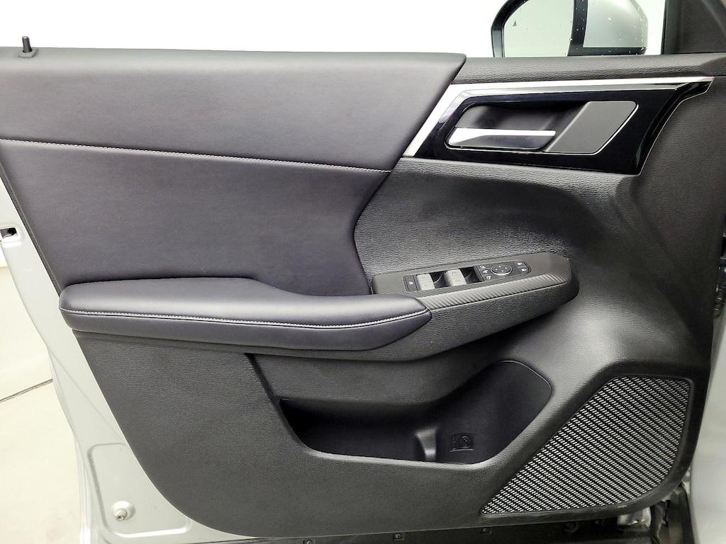 used 2024 Mitsubishi Outlander car, priced at $27,998