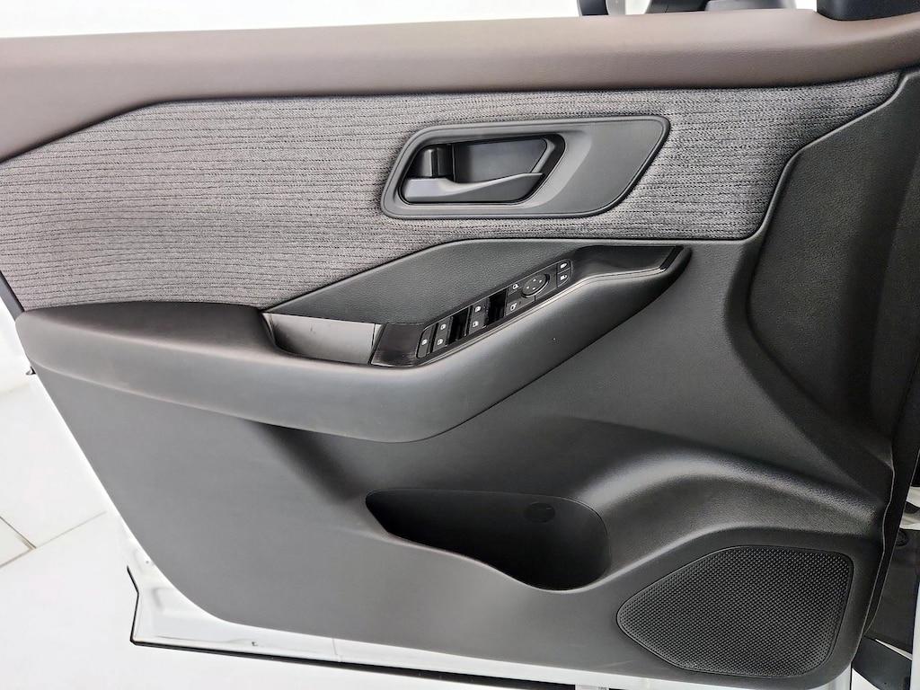used 2023 Nissan Rogue car, priced at $24,998