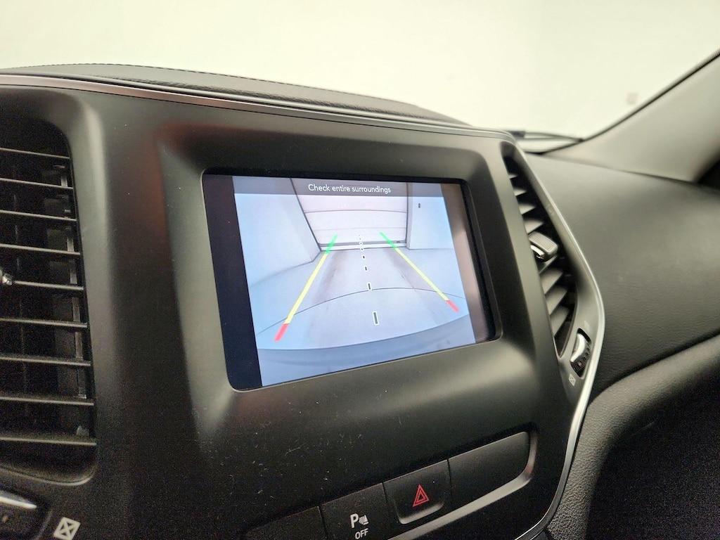 used 2019 Jeep Cherokee car, priced at $18,998