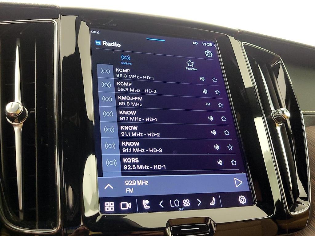 used 2022 Volvo XC60 car, priced at $39,998