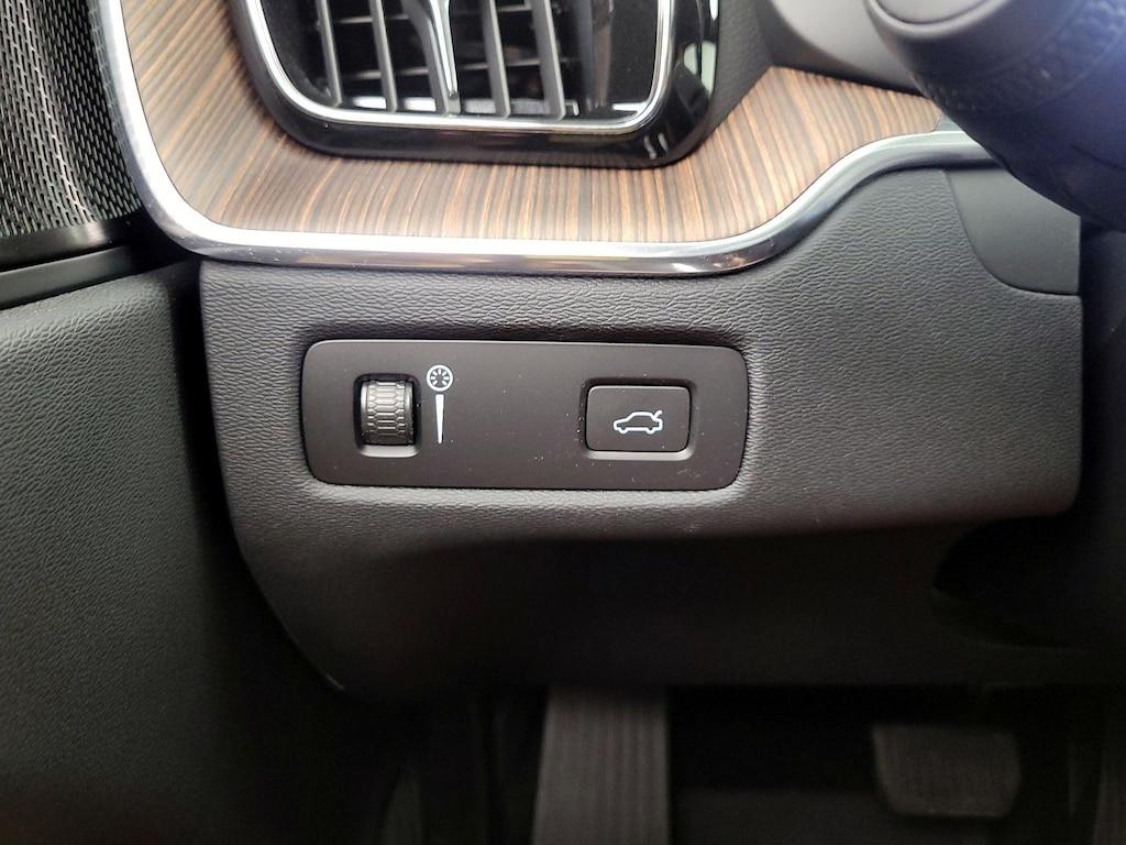used 2022 Volvo XC60 car, priced at $39,998
