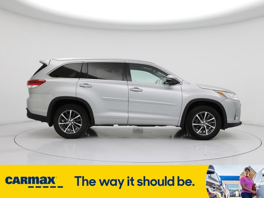 used 2017 Toyota Highlander car, priced at $27,998