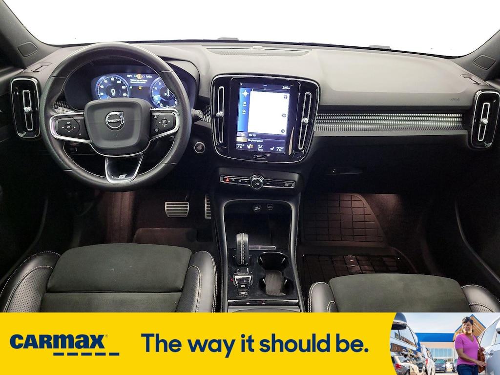 used 2020 Volvo XC40 car, priced at $26,998