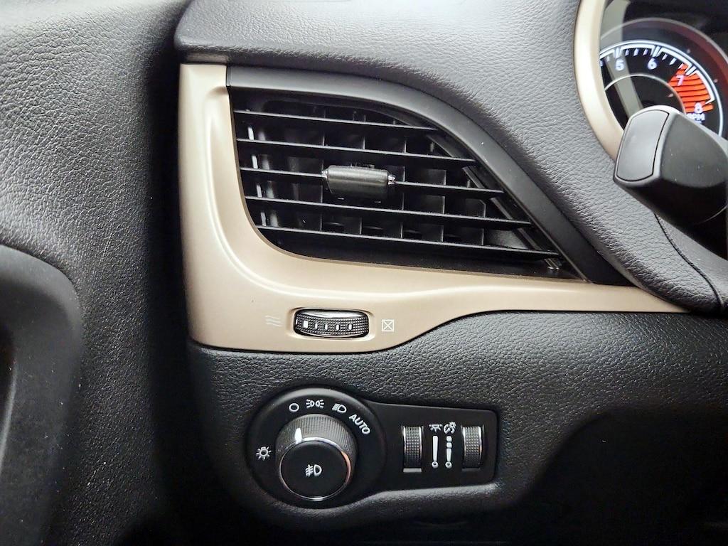 used 2016 Jeep Cherokee car, priced at $19,998