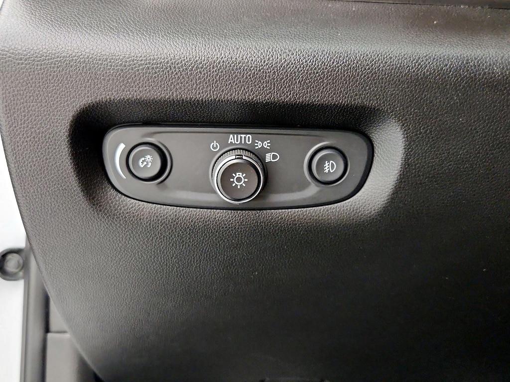 used 2021 Chevrolet Traverse car, priced at $30,998