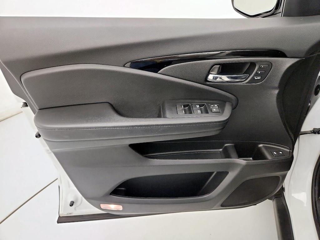 used 2021 Honda Passport car, priced at $33,998