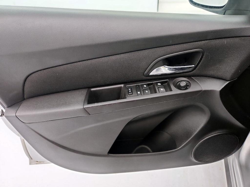 used 2016 Chevrolet Cruze Limited car, priced at $13,998