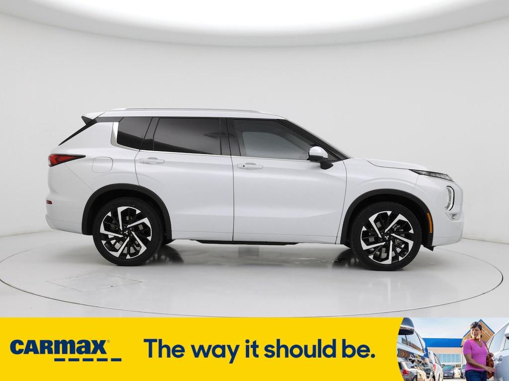 used 2024 Mitsubishi Outlander car, priced at $32,998