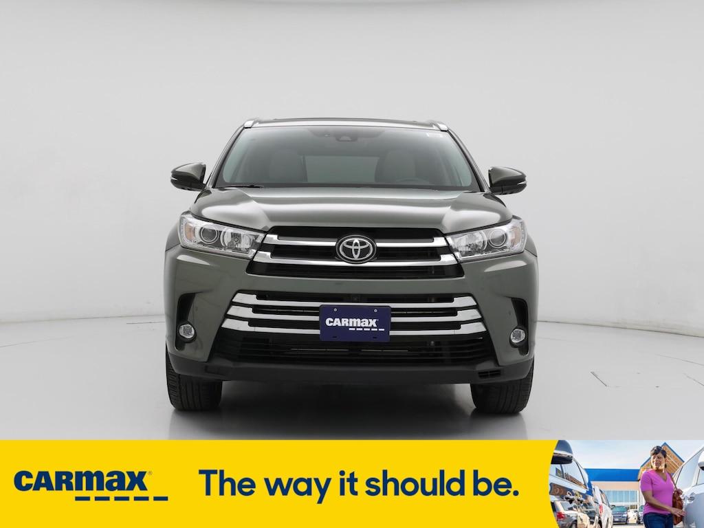 used 2019 Toyota Highlander car, priced at $41,998