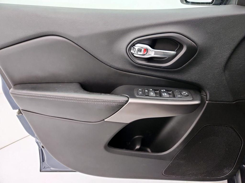 used 2019 Jeep Cherokee car, priced at $17,998