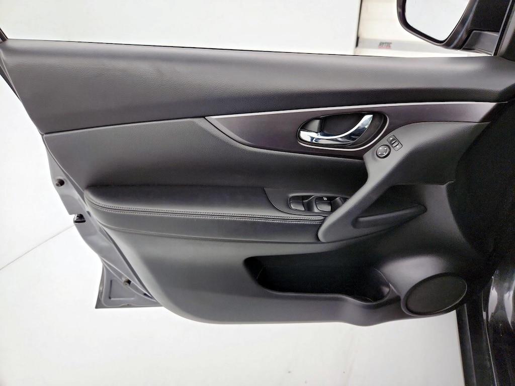 used 2016 Nissan Rogue car, priced at $13,998