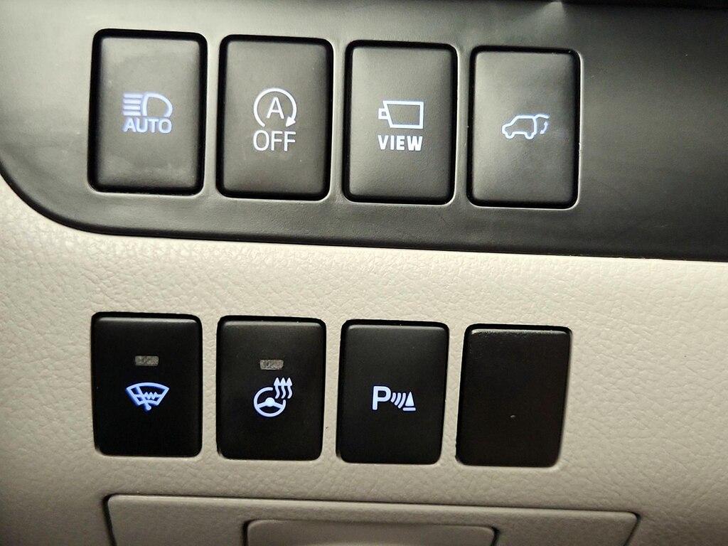 used 2018 Toyota Highlander car, priced at $29,998