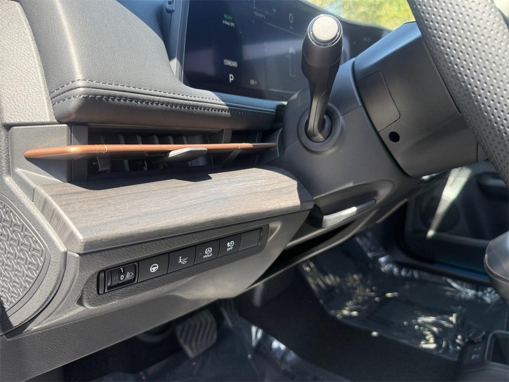 new 2025 Nissan ARIYA car, priced at $46,505