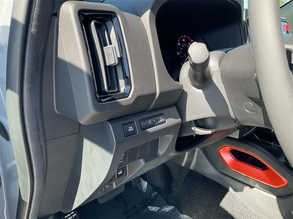 new 2025 Nissan Frontier car, priced at $45,915
