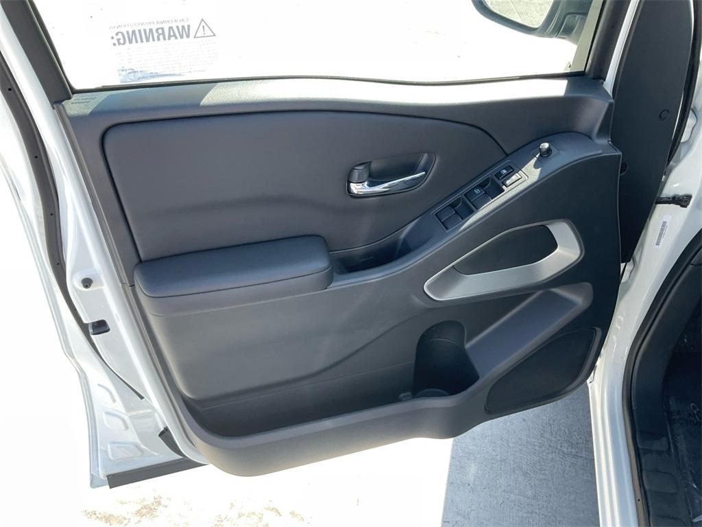new 2025 Nissan Frontier car, priced at $37,780