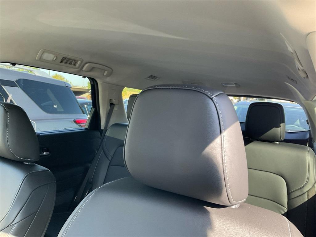 new 2025 Nissan Pathfinder car, priced at $44,387