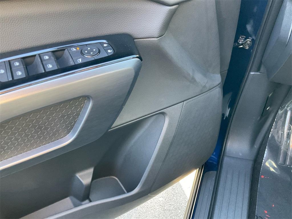 new 2025 Nissan Pathfinder car, priced at $44,387