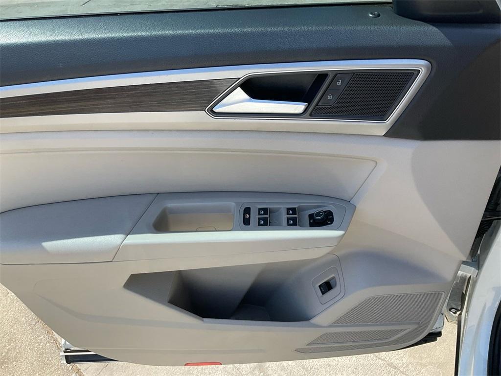 used 2018 Volkswagen Atlas car, priced at $14,800
