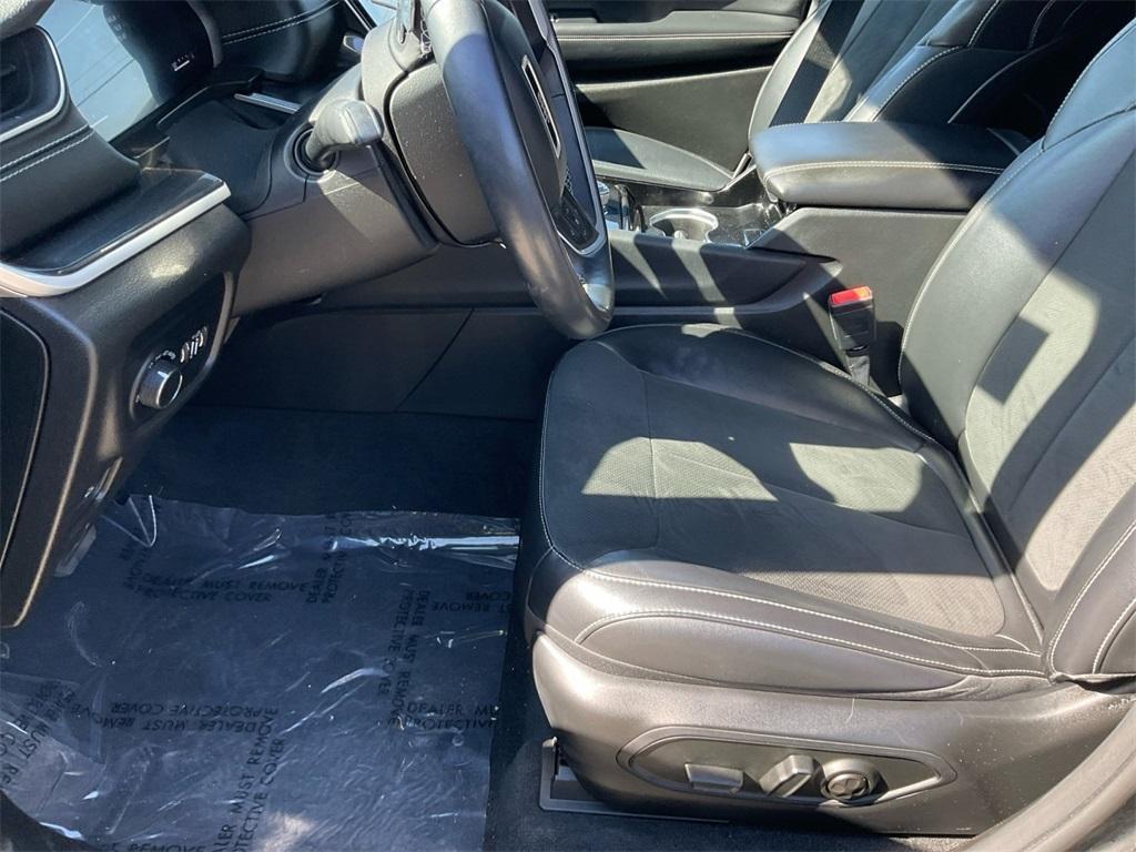 used 2021 Jeep Grand Cherokee L car, priced at $28,800