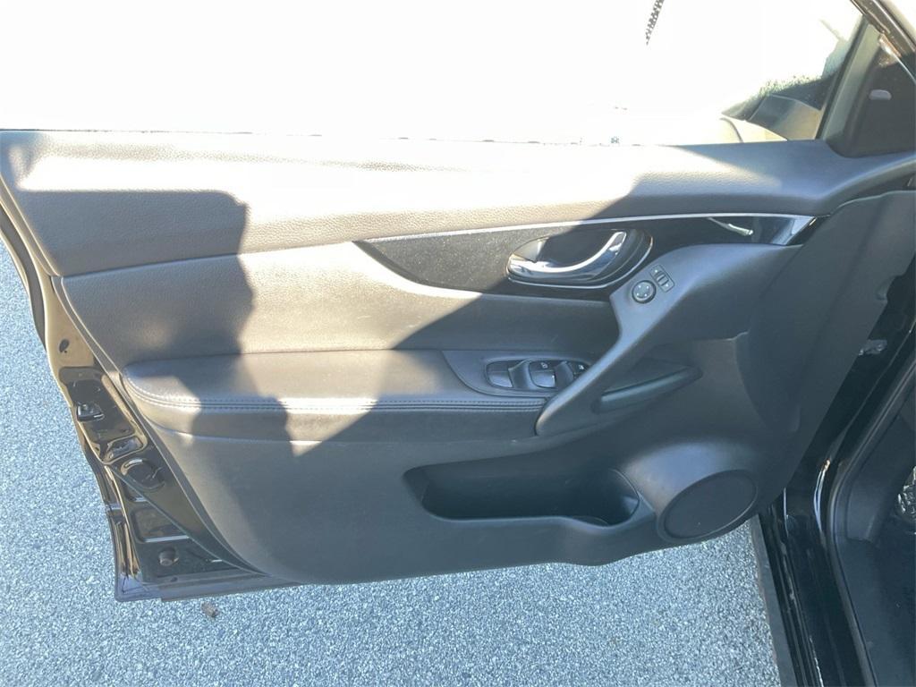 used 2018 Nissan Rogue Sport car, priced at $11,700