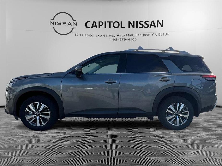 new 2024 Nissan Pathfinder car, priced at $43,410