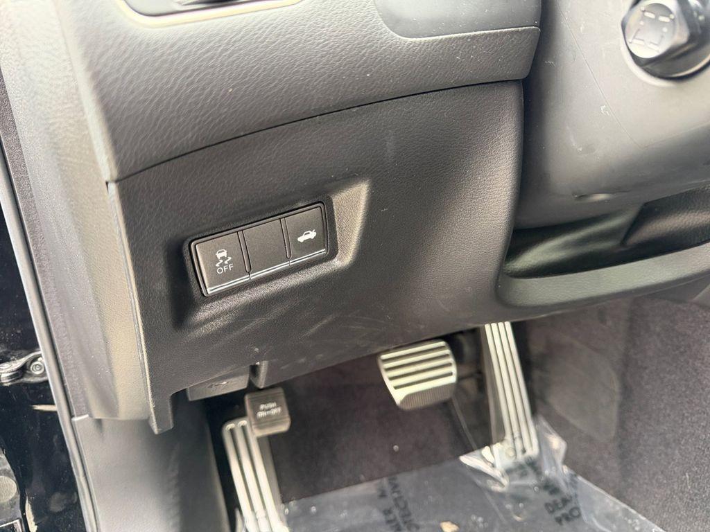 used 2022 INFINITI Q60 car, priced at $43,500