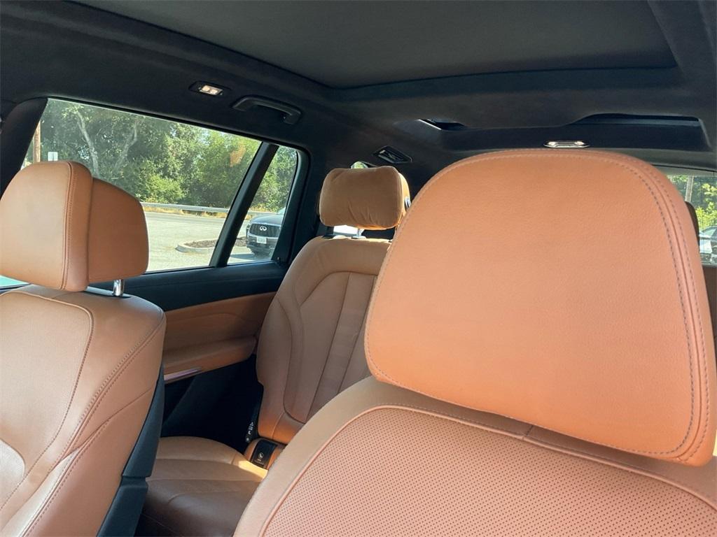 used 2021 BMW X7 car, priced at $38,800