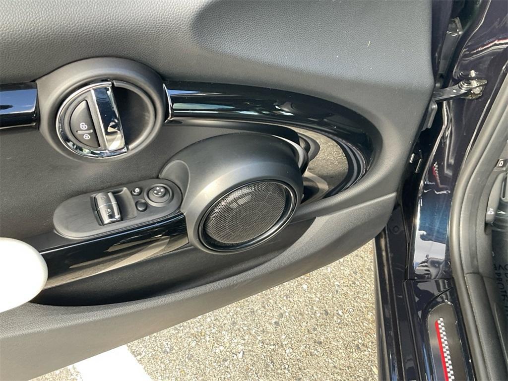 used 2023 MINI Hardtop car, priced at $32,999