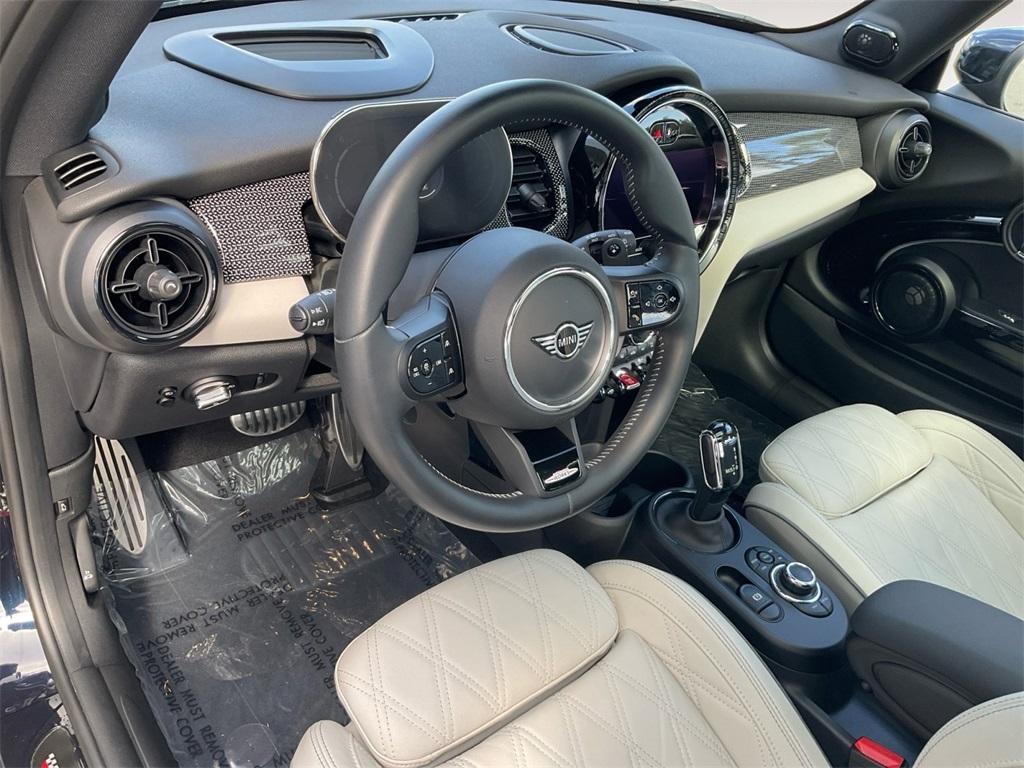 used 2023 MINI Hardtop car, priced at $32,999