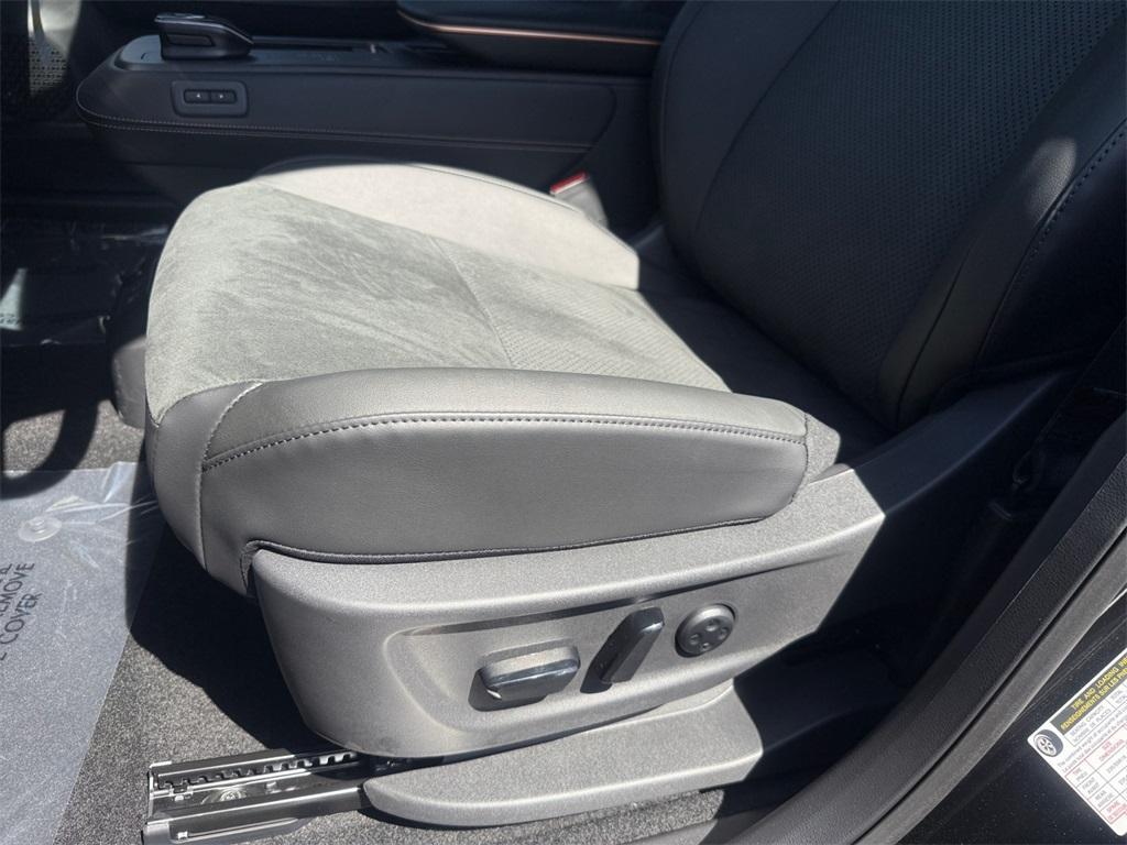 new 2025 Nissan ARIYA car, priced at $45,505