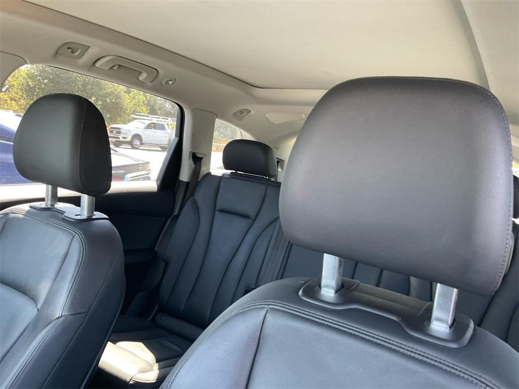 used 2023 Audi Q7 car, priced at $36,999
