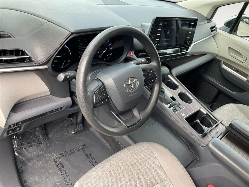 used 2023 Toyota Sienna car, priced at $34,999
