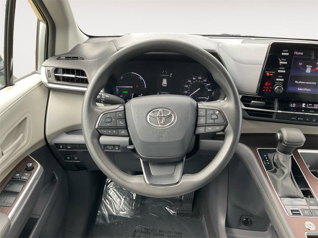 used 2023 Toyota Sienna car, priced at $34,999