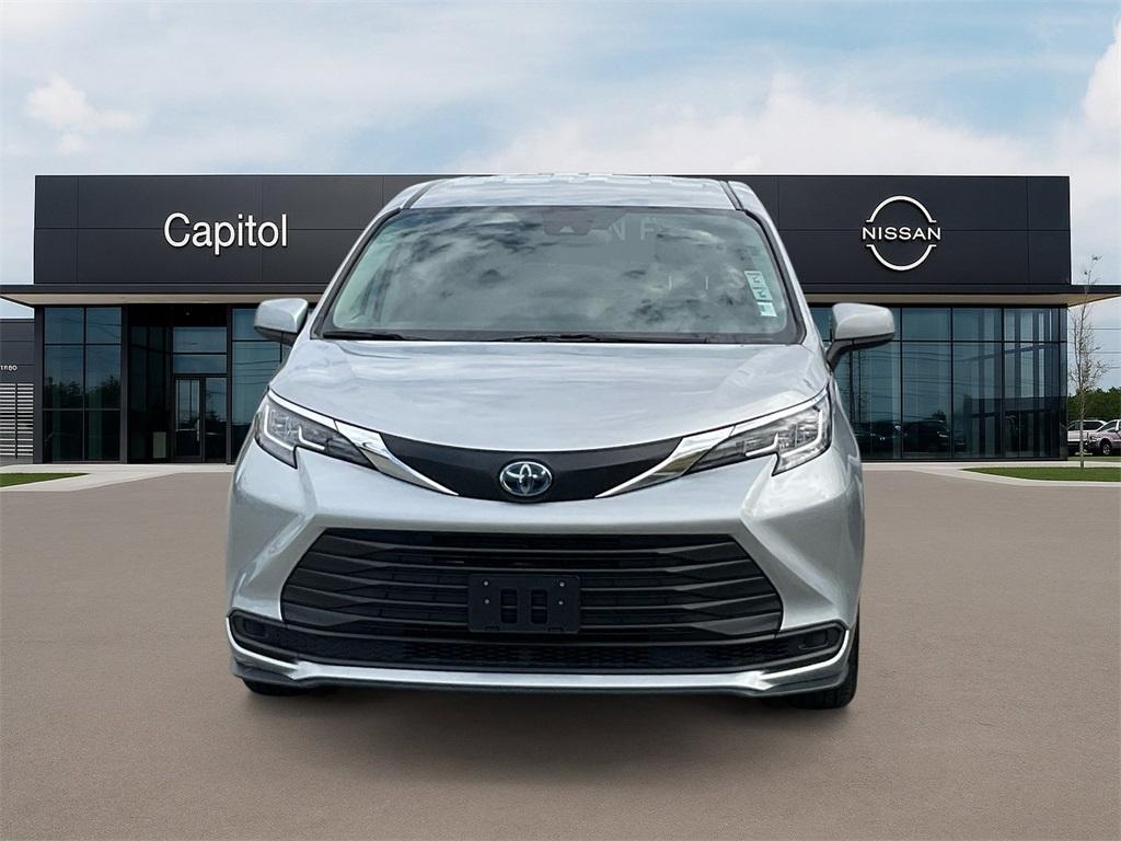 used 2023 Toyota Sienna car, priced at $34,999
