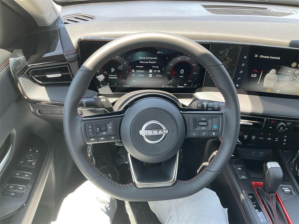 new 2025 Nissan Kicks car, priced at $29,885