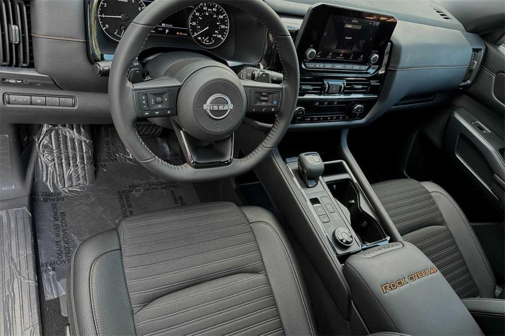 new 2024 Nissan Pathfinder car, priced at $44,950